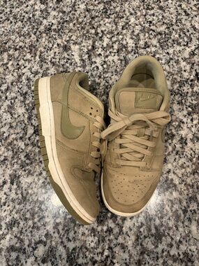 Women’s Nike Dunk Low in Neutral Olive Size 7.5